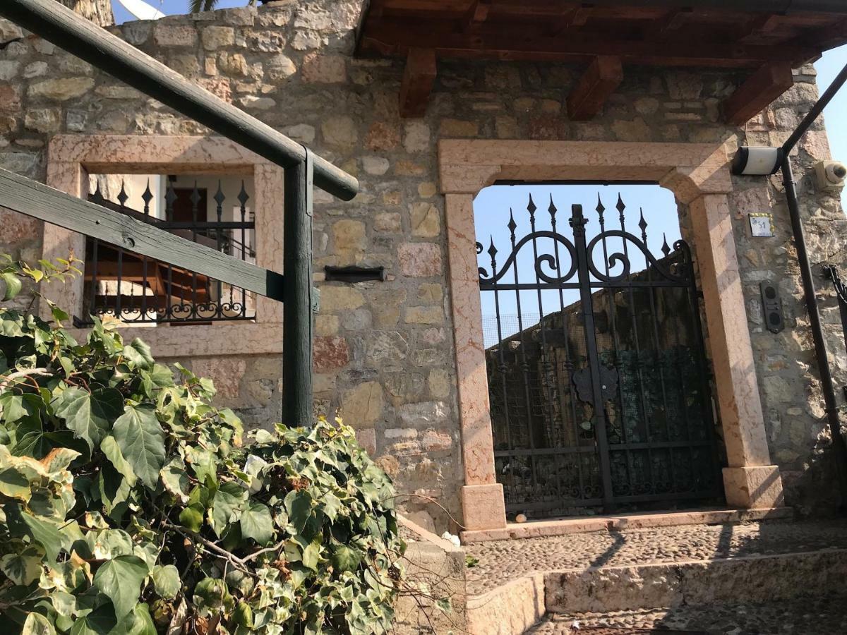 Castello Villa *